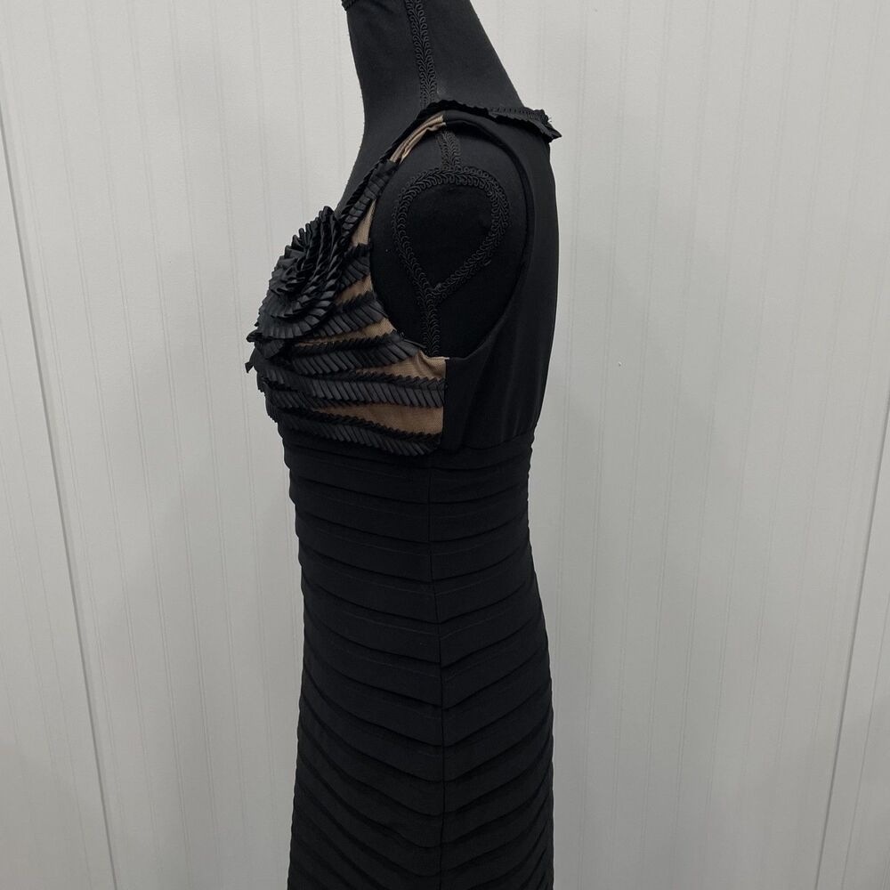 Adrianna Papell Women's Size 6 Black Pleated Sleeveless Fitted Knee Length Dress - Picture 4 of 8